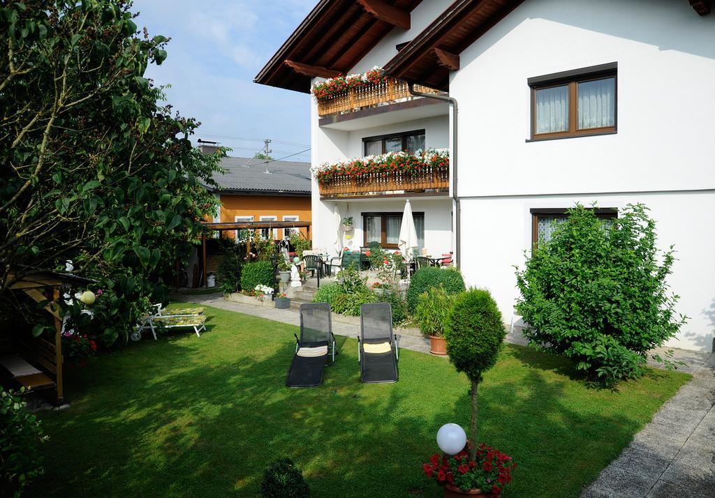 Bed and Breakfast Haus Stuttgart à Obernberg am Inn Extérieur photo